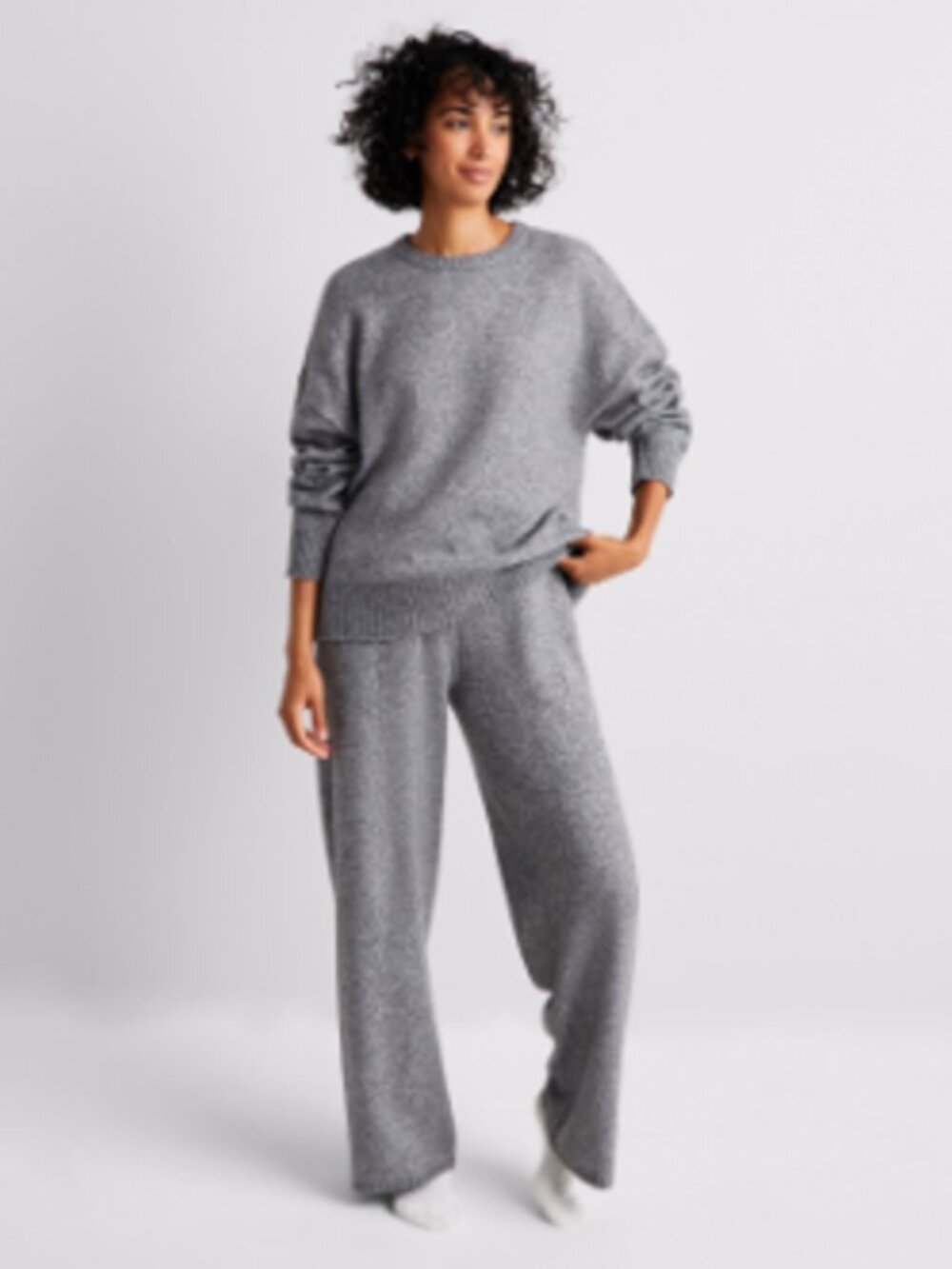 State of Day Women's Indulge & Rest Sweater Loungewear Set NWT.